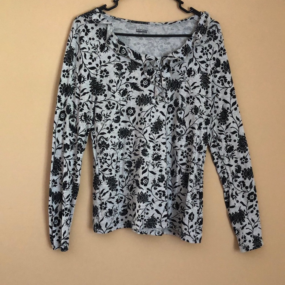 Beautiful Flower Print Shirt, with ruffle neckline (Color: Gray/Black)